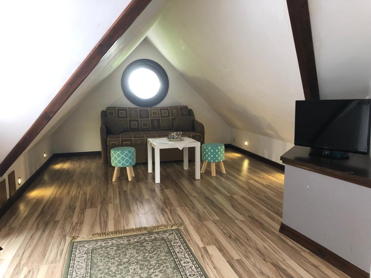 Bed and Breakfast Gosciniec Pod Smrekami Чорштын Экстерьер фото