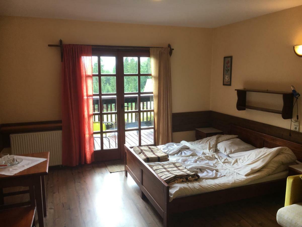 Bed and Breakfast Gosciniec Pod Smrekami Чорштын Экстерьер фото
