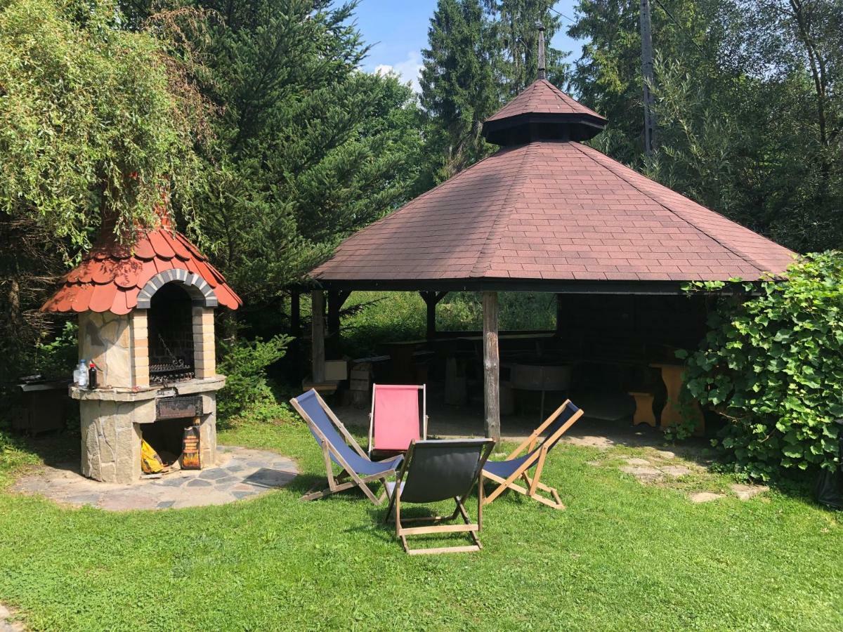 Bed and Breakfast Gosciniec Pod Smrekami Чорштын Экстерьер фото
